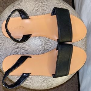 Forever 21 Black Strapped Sandals